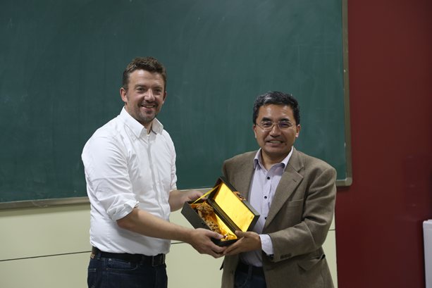 David Fortus教授和Knut Neumann教授来NBA直播8
访问交流XG882